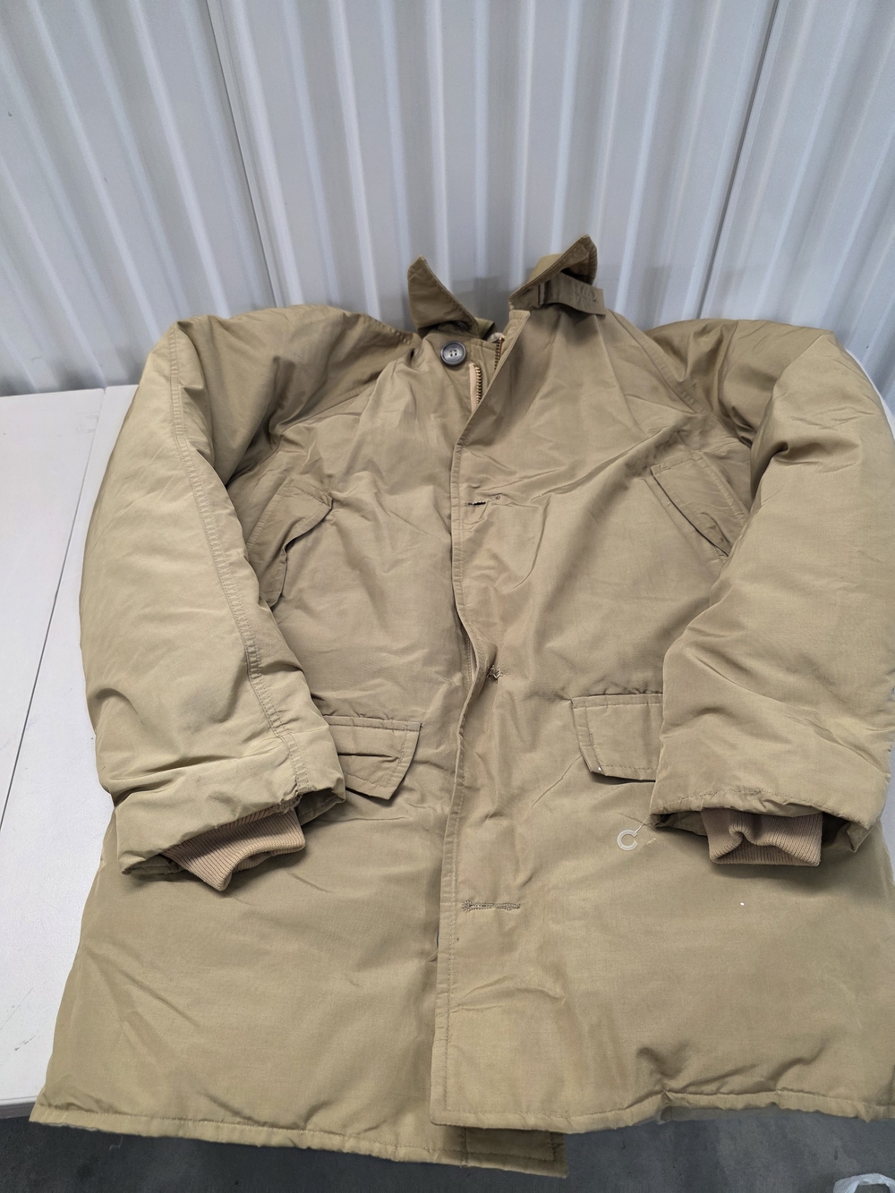 Eddie Bauer Premium Goose Down Jacket Full Zip & Button Men's Size Medium